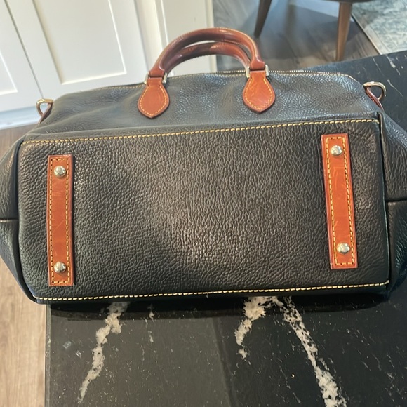 Dooney & Bourke Hand / Shoulder Bag - Picture 6 of 6